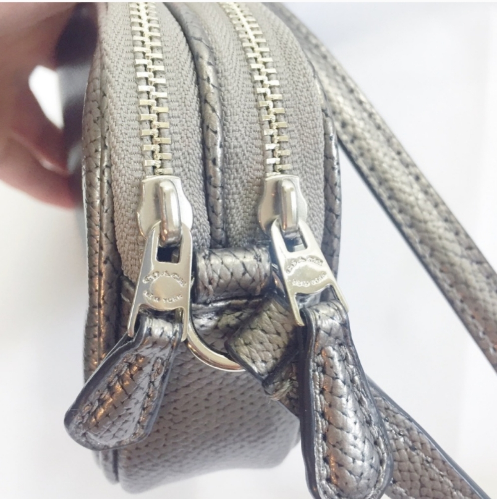 Coach Metallic Crossbody Bag - Picture 2 of 11